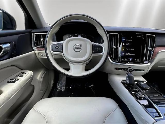 2022 Volvo S60 Recharge T8 Inscription