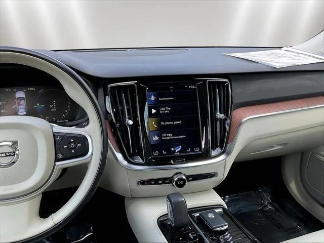 2022 Volvo S60 Recharge T8 Inscription