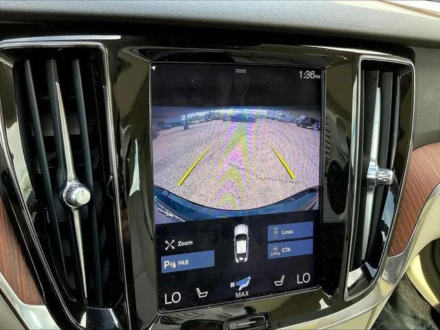 2022 Volvo S60 Recharge T8 Inscription