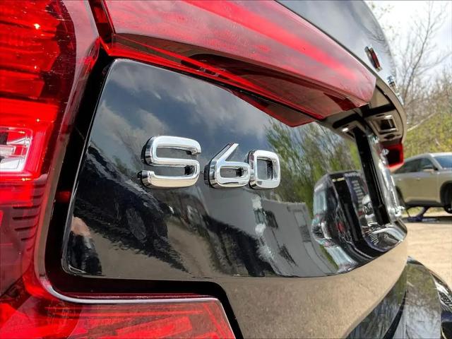 2022 Volvo S60 Recharge T8 Inscription