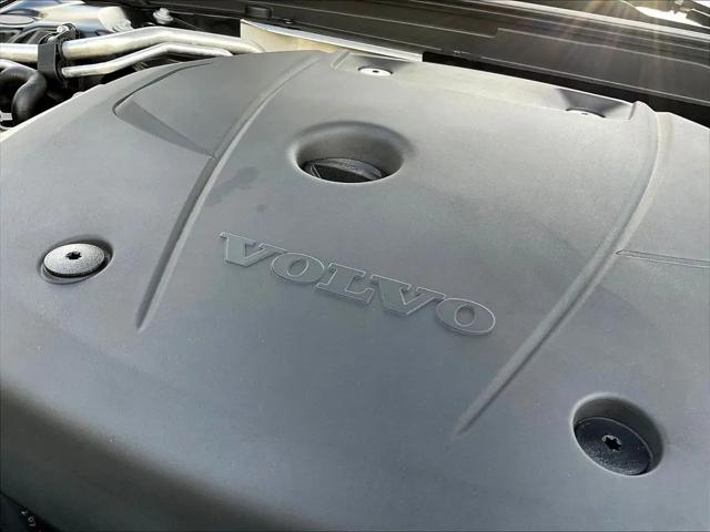 2022 Volvo S60 Recharge T8 Inscription