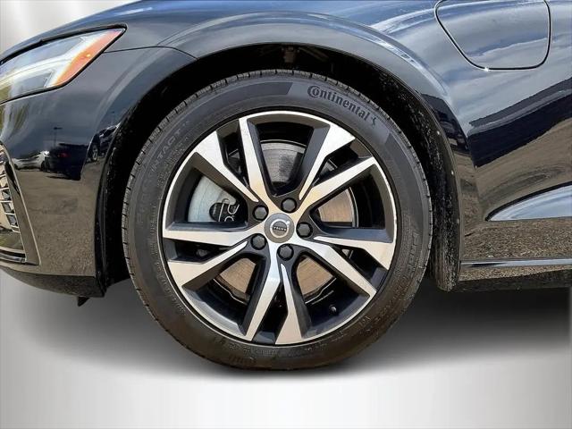 2022 Volvo S60 Recharge T8 Inscription