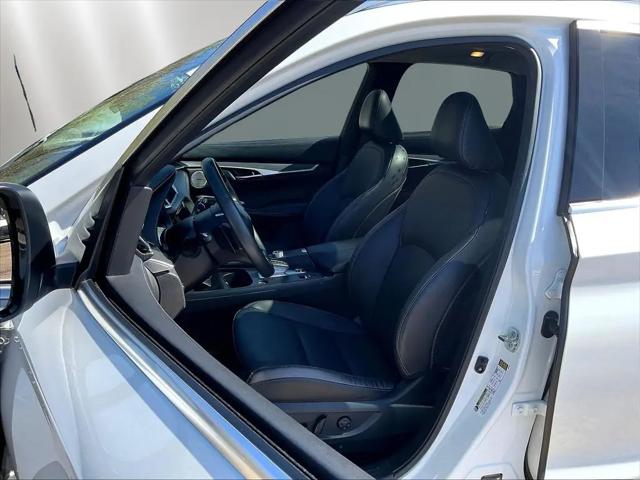 2023 INFINITI QX50 LUXE AWD
