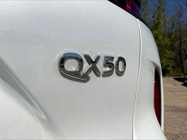 2023 INFINITI QX50 LUXE AWD