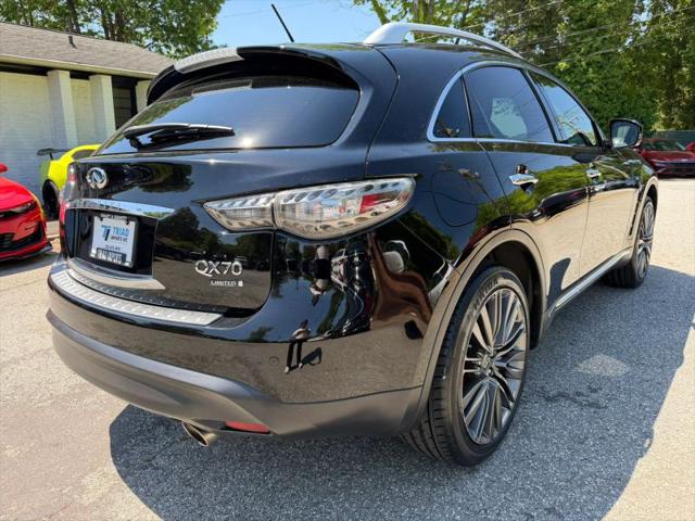2017 INFINITI QX70 3.7