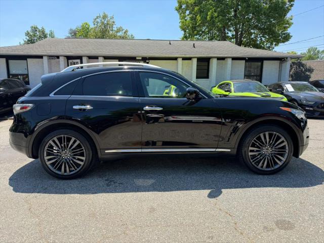 2017 INFINITI QX70 3.7