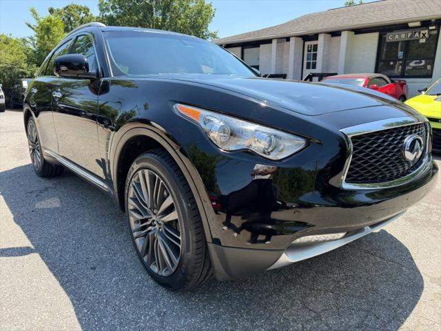 2017 INFINITI QX70 3.7