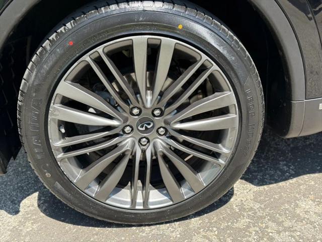 2017 INFINITI QX70 3.7