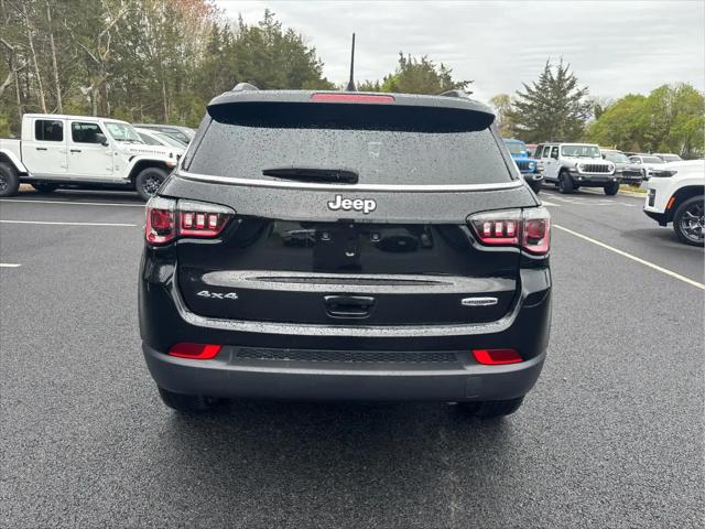 2022 Jeep Compass Latitude Lux 4x4