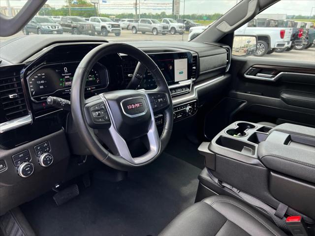 2025 GMC Sierra 1500 4WD Crew Cab Short Box SLT