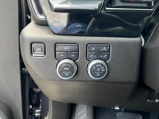 2025 GMC Sierra 1500 4WD Crew Cab Short Box SLT