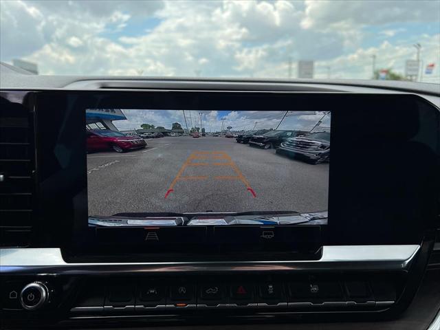 2025 GMC Sierra 1500 4WD Crew Cab Short Box SLT