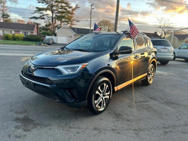 2018 Toyota RAV4 LE for sale in Elmont, NY