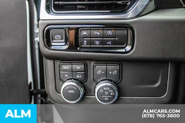 2025 GMC Yukon XL 4WD Denali