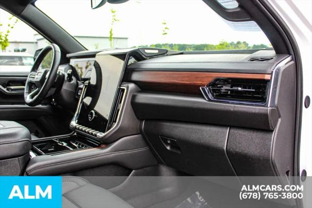 2025 GMC Yukon XL 4WD Denali