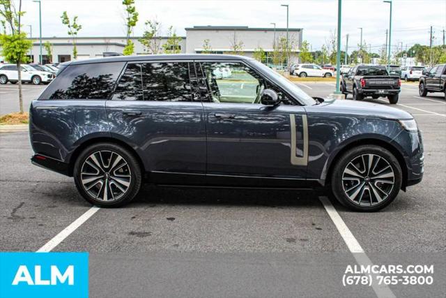 2025 Land Rover Range Rover P550e SE