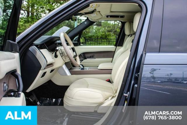 2025 Land Rover Range Rover P550e SE