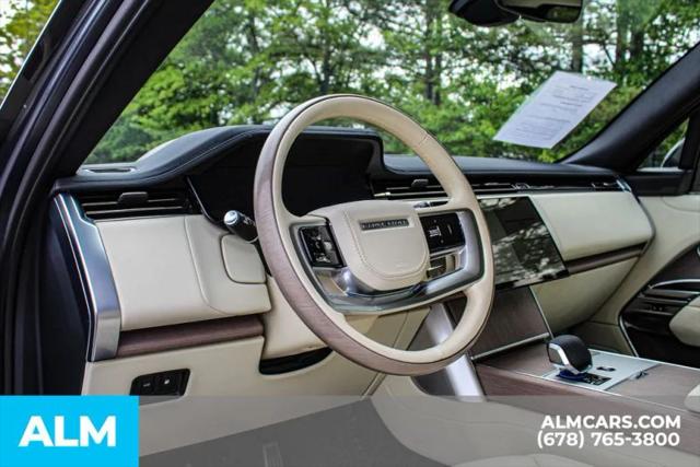 2025 Land Rover Range Rover P550e SE