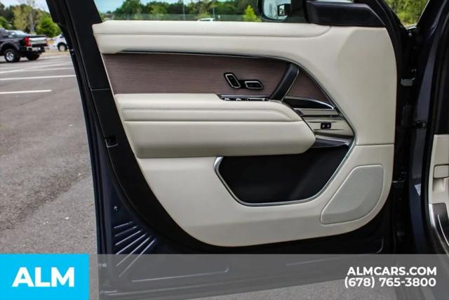 2025 Land Rover Range Rover P550e SE