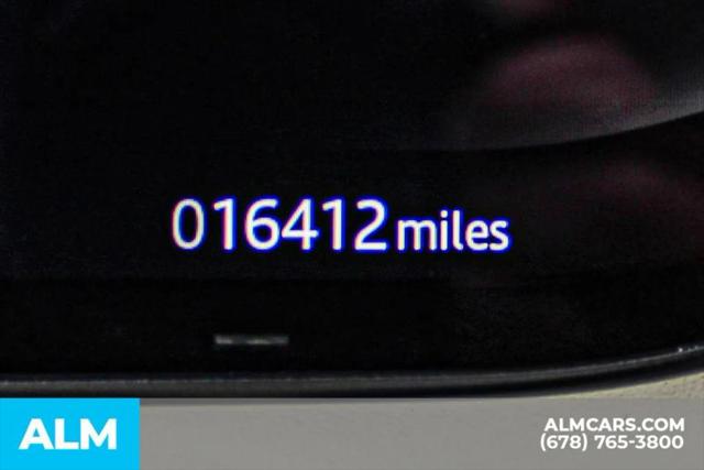 2025 Land Rover Range Rover P550e SE