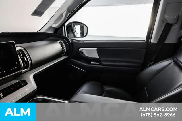 2025 Ford Expedition Active MAX