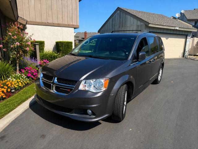 2019 Dodge Grand Caravan SXT for sale in Los Angeles, CA