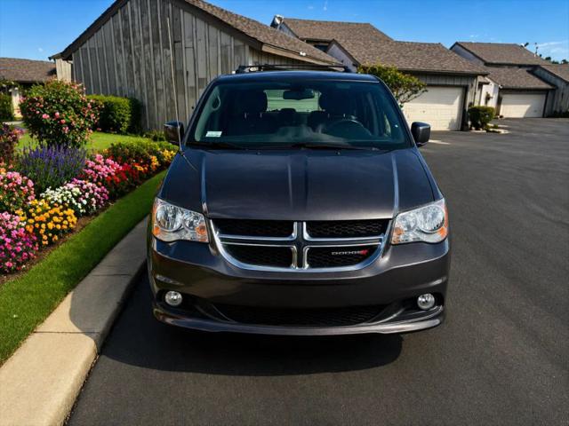 2019 Dodge Grand Caravan SXT for sale in Los Angeles, CA
