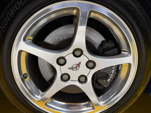 2000 Chevrolet Corvette Base
