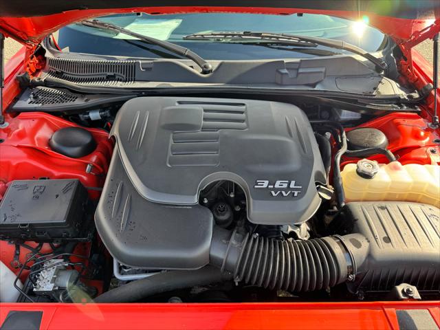 2018 Dodge Challenger SXT Plus