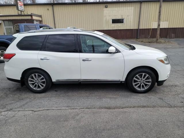 2015 Nissan Pathfinder SL