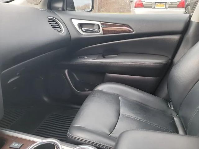 2015 Nissan Pathfinder SL
