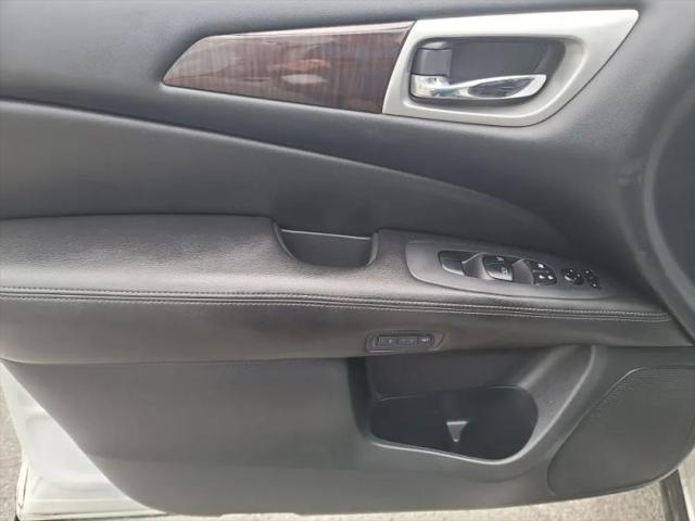 2015 Nissan Pathfinder SL