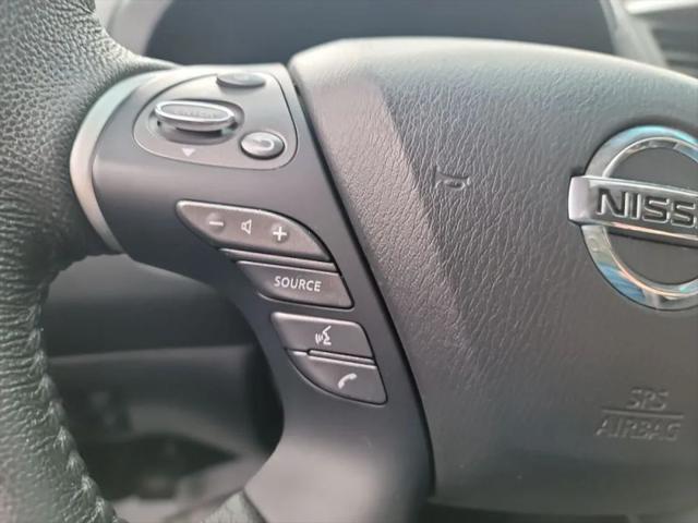 2015 Nissan Pathfinder SL
