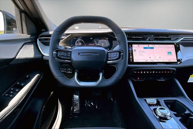 2026 Jeep Cherokee Laredo 4x4
