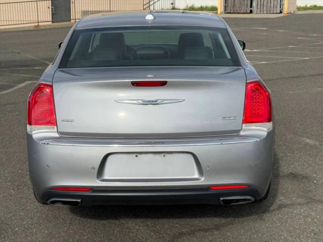 2018 Chrysler 300 Limited AWD
