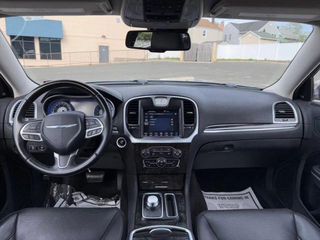 2018 Chrysler 300 Limited AWD