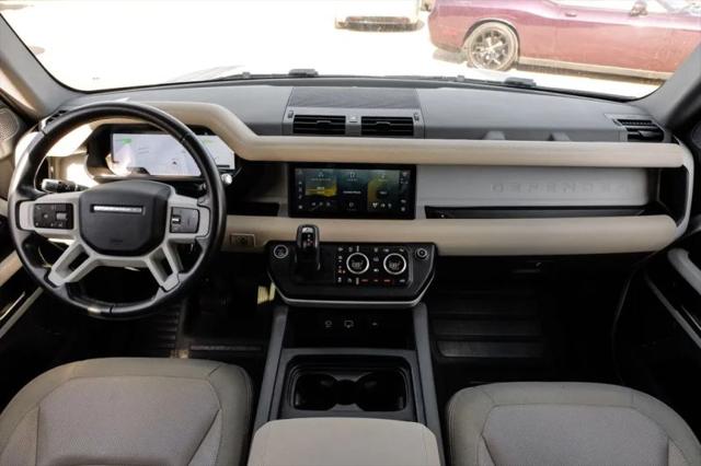 2020 Land Rover Defender 110 SE