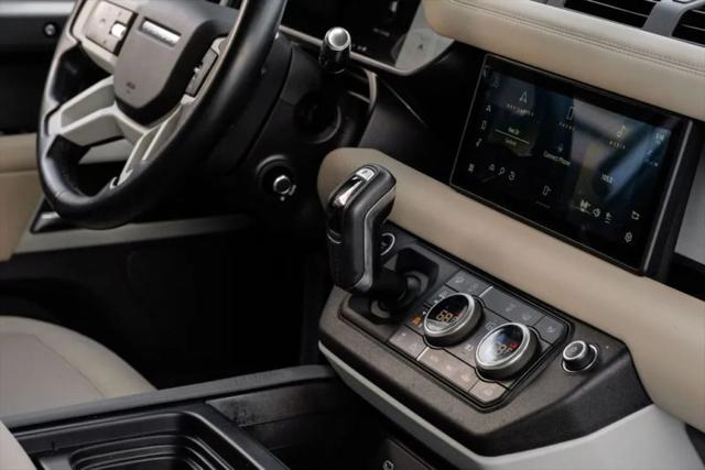 2020 Land Rover Defender 110 SE