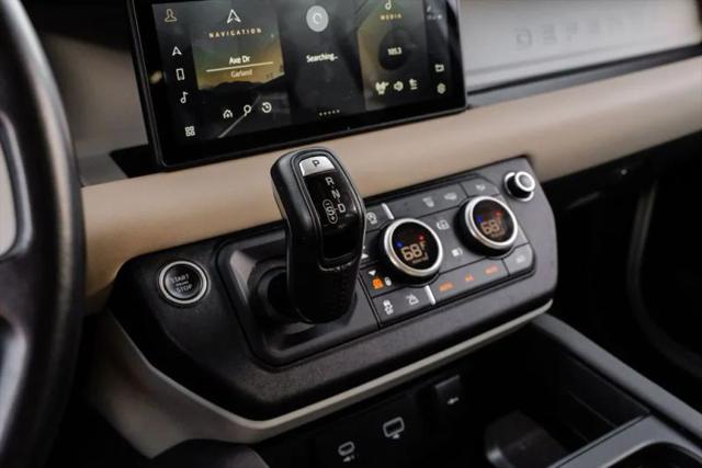 2020 Land Rover Defender 110 SE