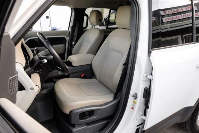 2020 Land Rover Defender 110 SE
