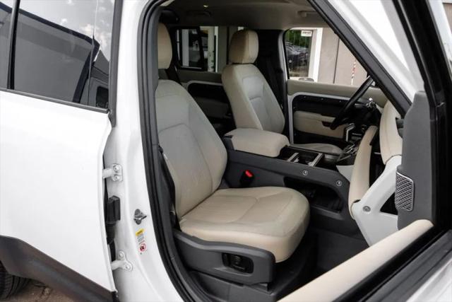 2020 Land Rover Defender 110 SE