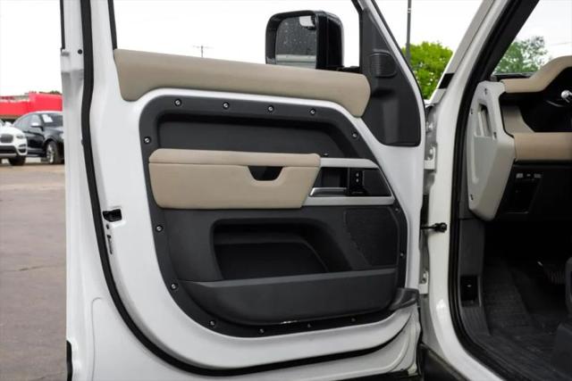 2020 Land Rover Defender 110 SE