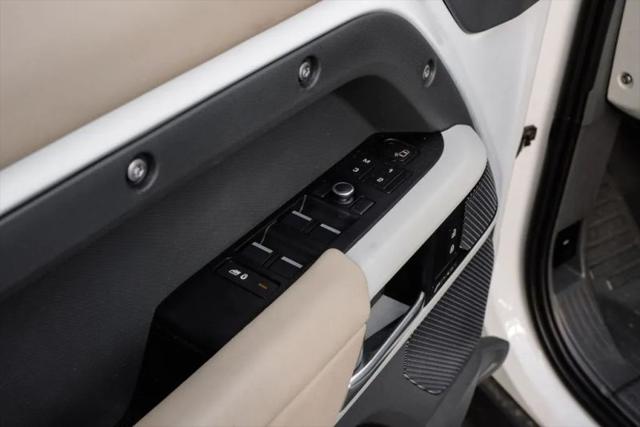 2020 Land Rover Defender 110 SE
