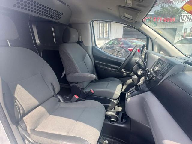 2016 Nissan NV200 SV