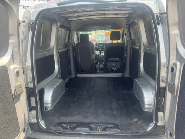 2016 Nissan NV200 SV