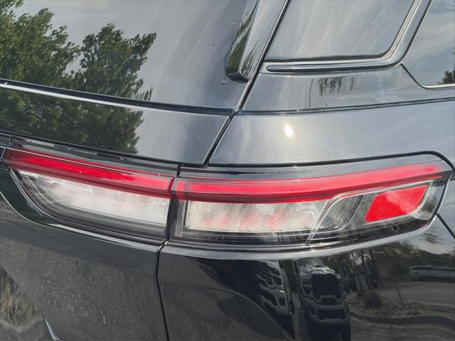2025 Jeep Grand Cherokee Altitude X 4x4