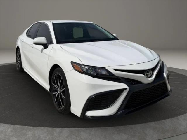 2021 Toyota Camry SE for sale in Redford, MI