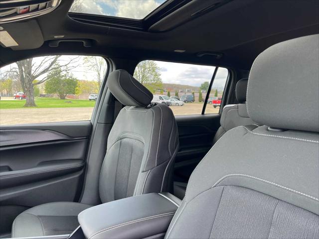 2026 Jeep Grand Cherokee L Altitude 4x4