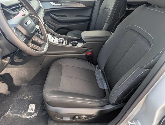 2026 Jeep Grand Cherokee L Altitude 4x4