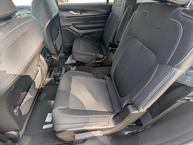 2026 Jeep Grand Cherokee L Altitude 4x4